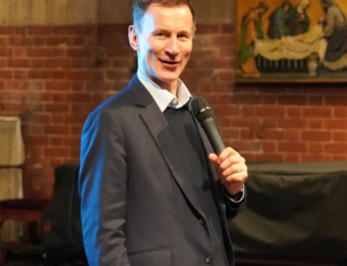 Sixth Form Student Attends Sir Jeremy Hunt MP’s Surgery On Under-16 Social Media Ban